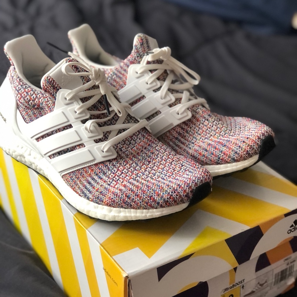 mens size 9 ultraboost(new)